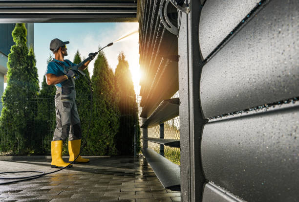 Best Pool Deck Cleaning  in Vermilion, OH